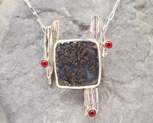 Nipomo Marcasite Agate Broomcast Pendant